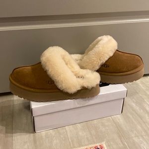 UGG Chesnut Disquette Slipper Size 7